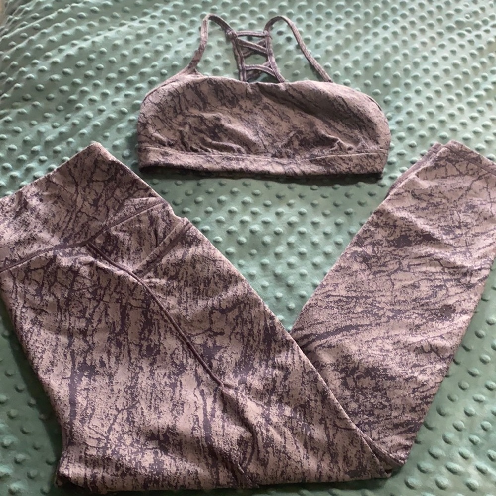 All in motion bra and tight set